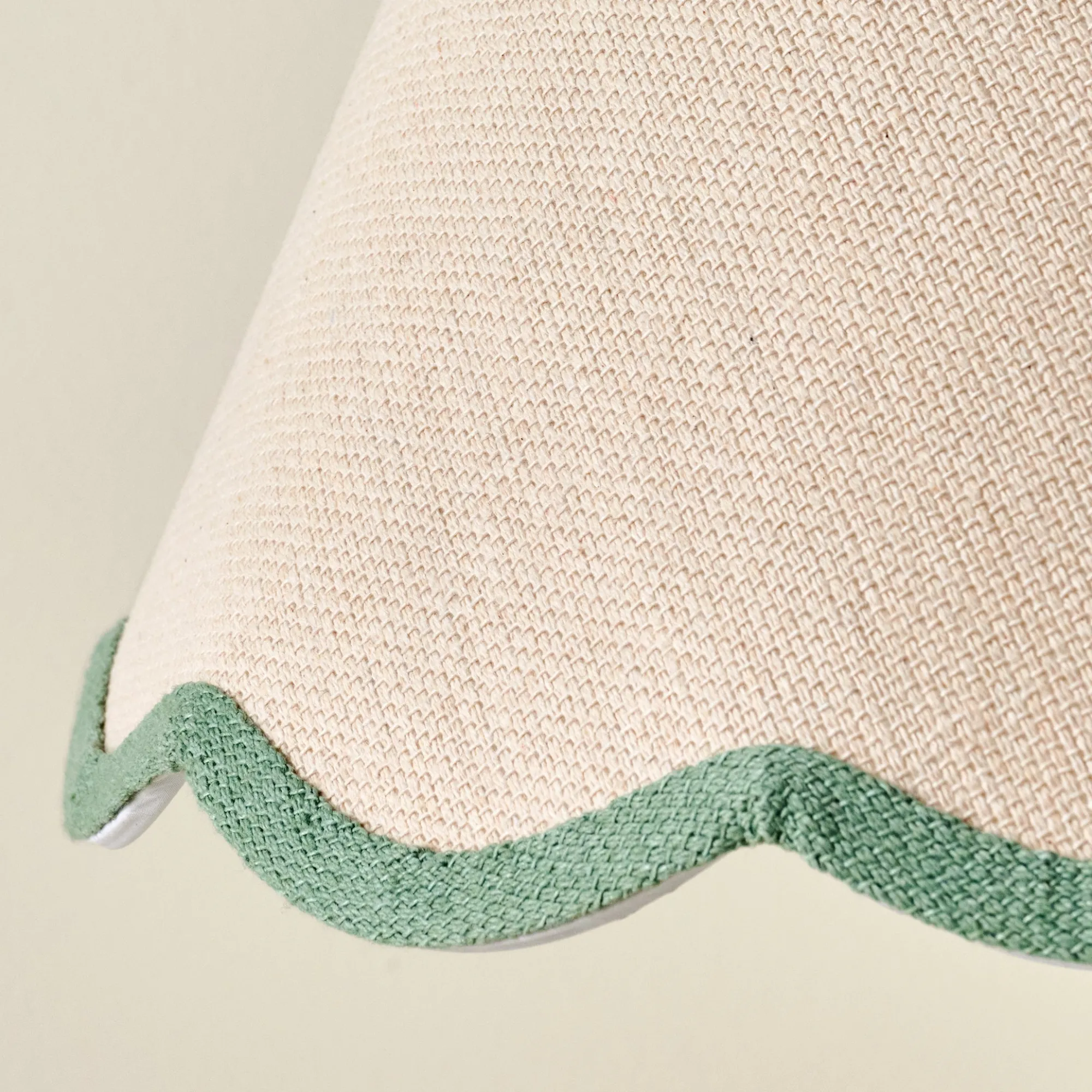 VND6475 StyleCraft Home Collection Green Wavy Trim Linen Shade