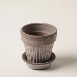 VND7468 Bergs Potter INC Grey Dotted Bergs Pot