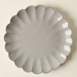 VND0092 Melrose International, LLC Grey Scalloped Plate