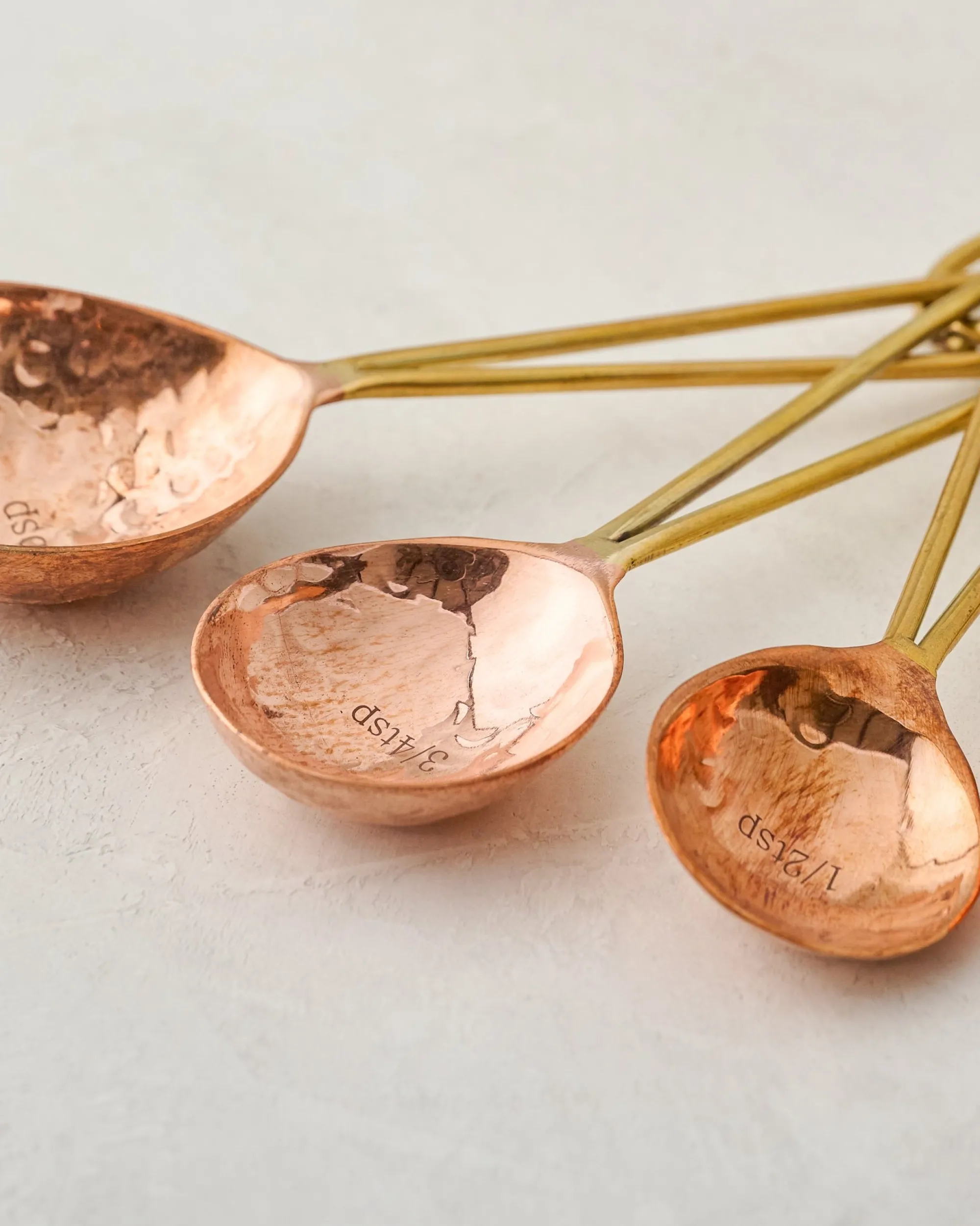 VND0018 Be Home Hammered Copper and Gold Measuring Spoons