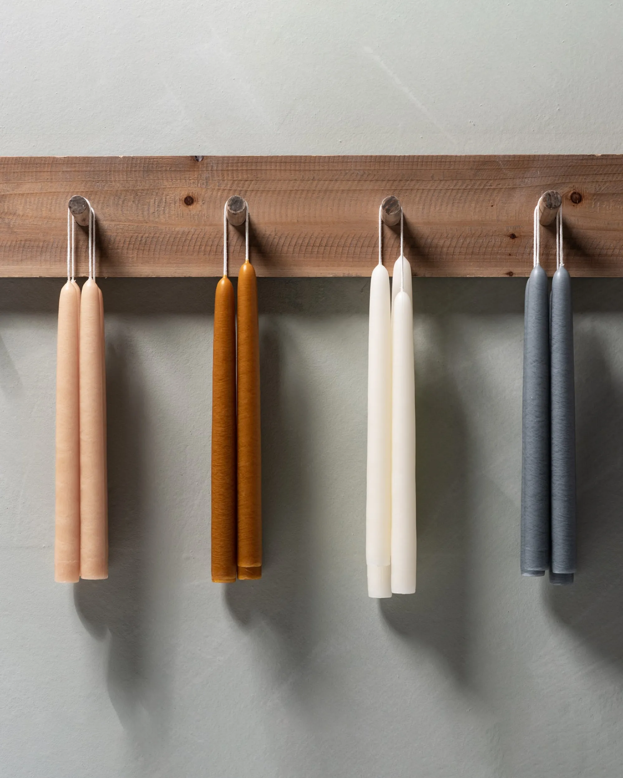 VND5880 Mole Hollow Candles, Ltd. 10" Hand Dipped Spun Finish Tapers