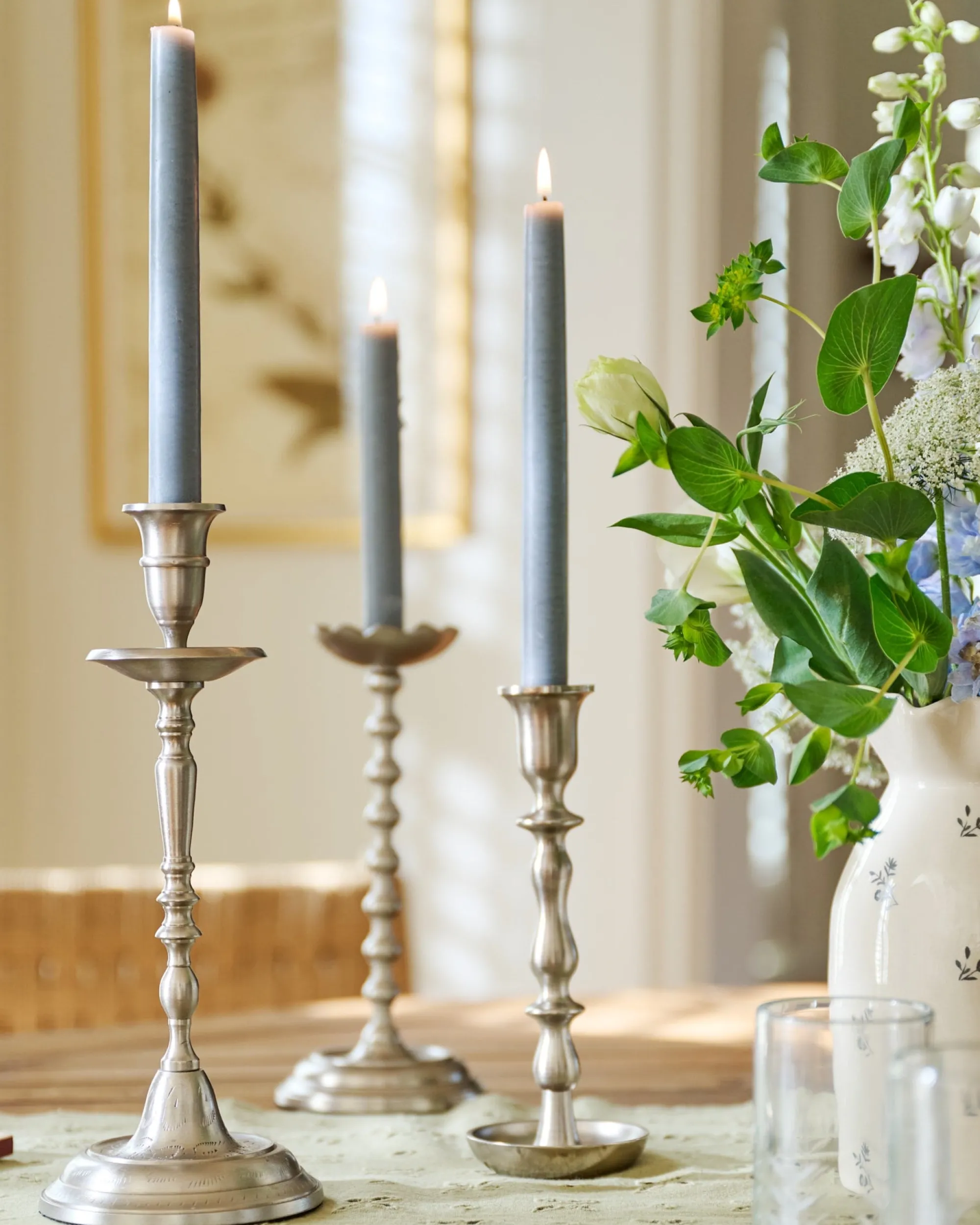 VND5880 Mole Hollow Candles, Ltd. 10" Hand Dipped Spun Finish Tapers