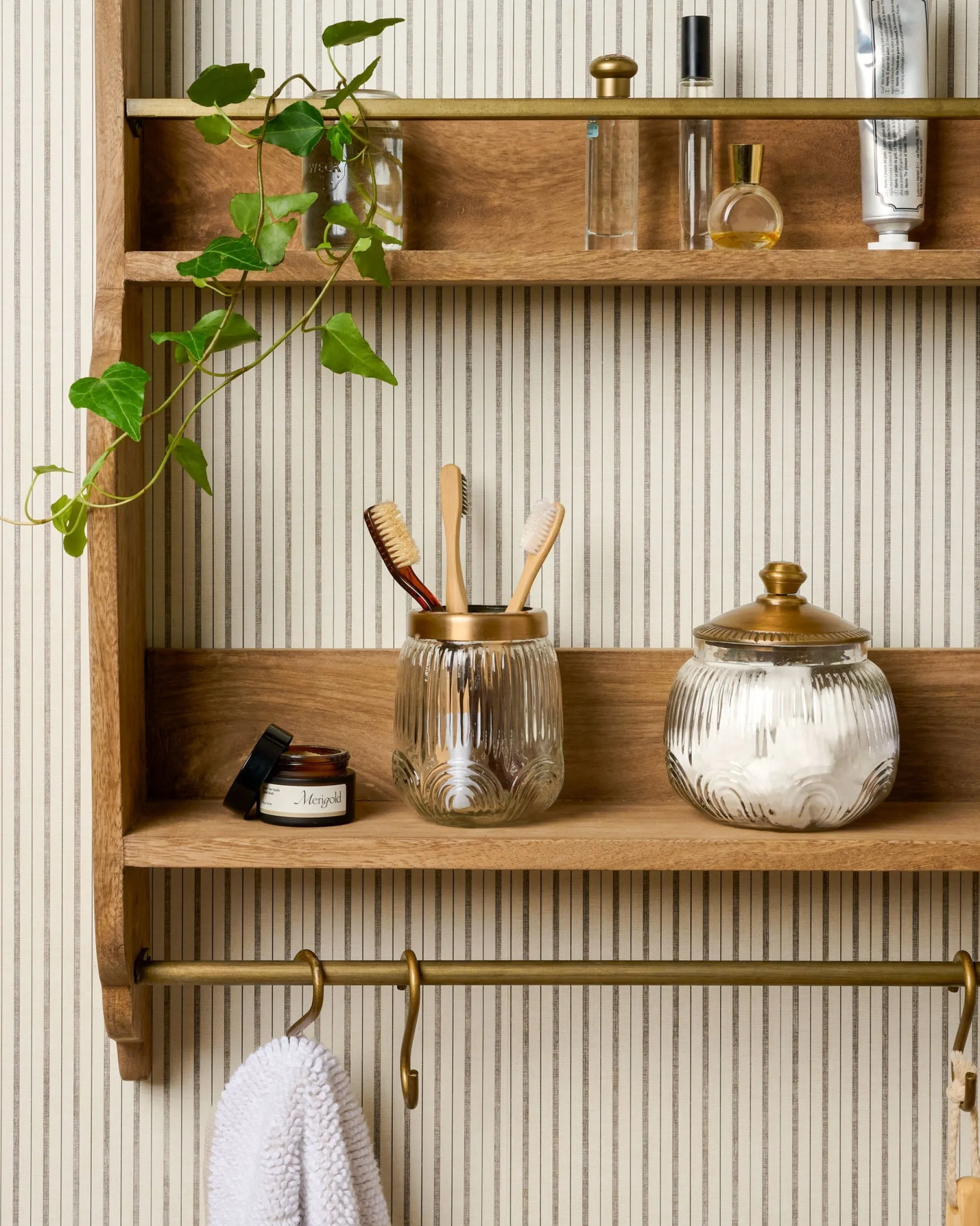 VND8933 B R Overseas Hannon Wood and Brass Display Shelf