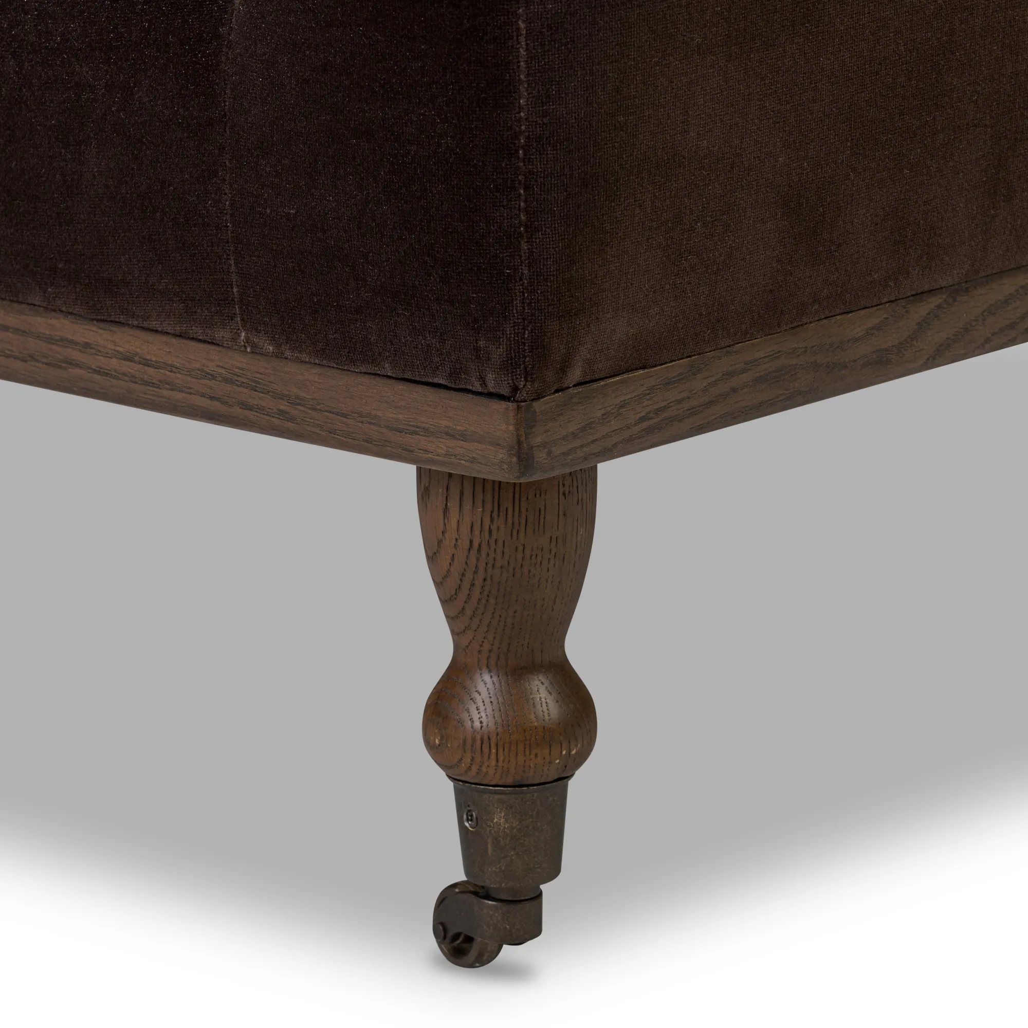 VND6200 Four Hands, LLC Harley Chair