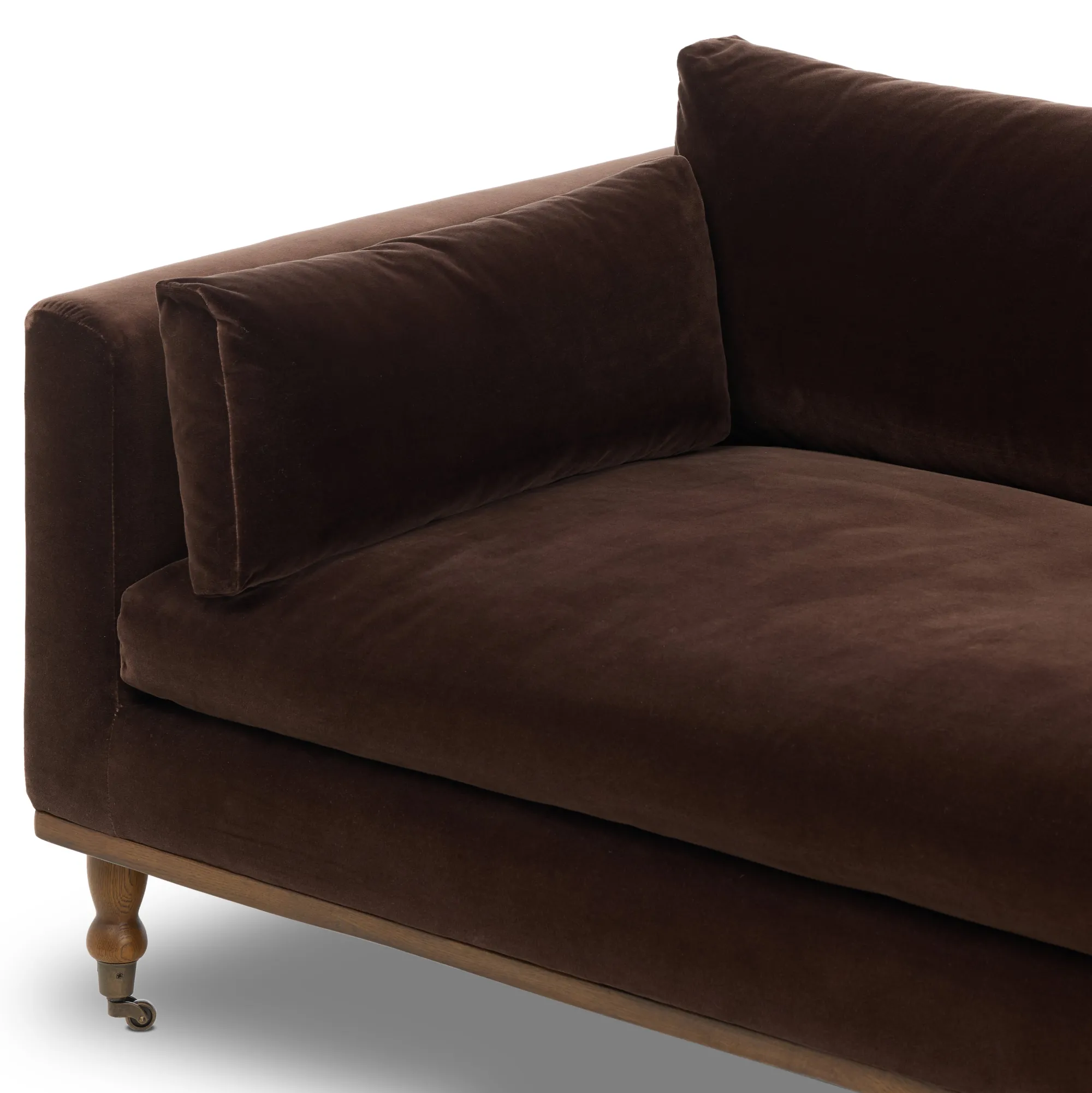 VND6200 Four Hands, LLC Harley Sofa