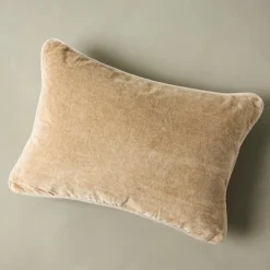 VND2729 Classic Concepts Inc Heirloom Velvet Lumbar Pillow