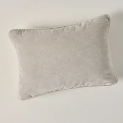 VND2729 Classic Concepts Inc Heirloom Velvet Lumbar Pillow