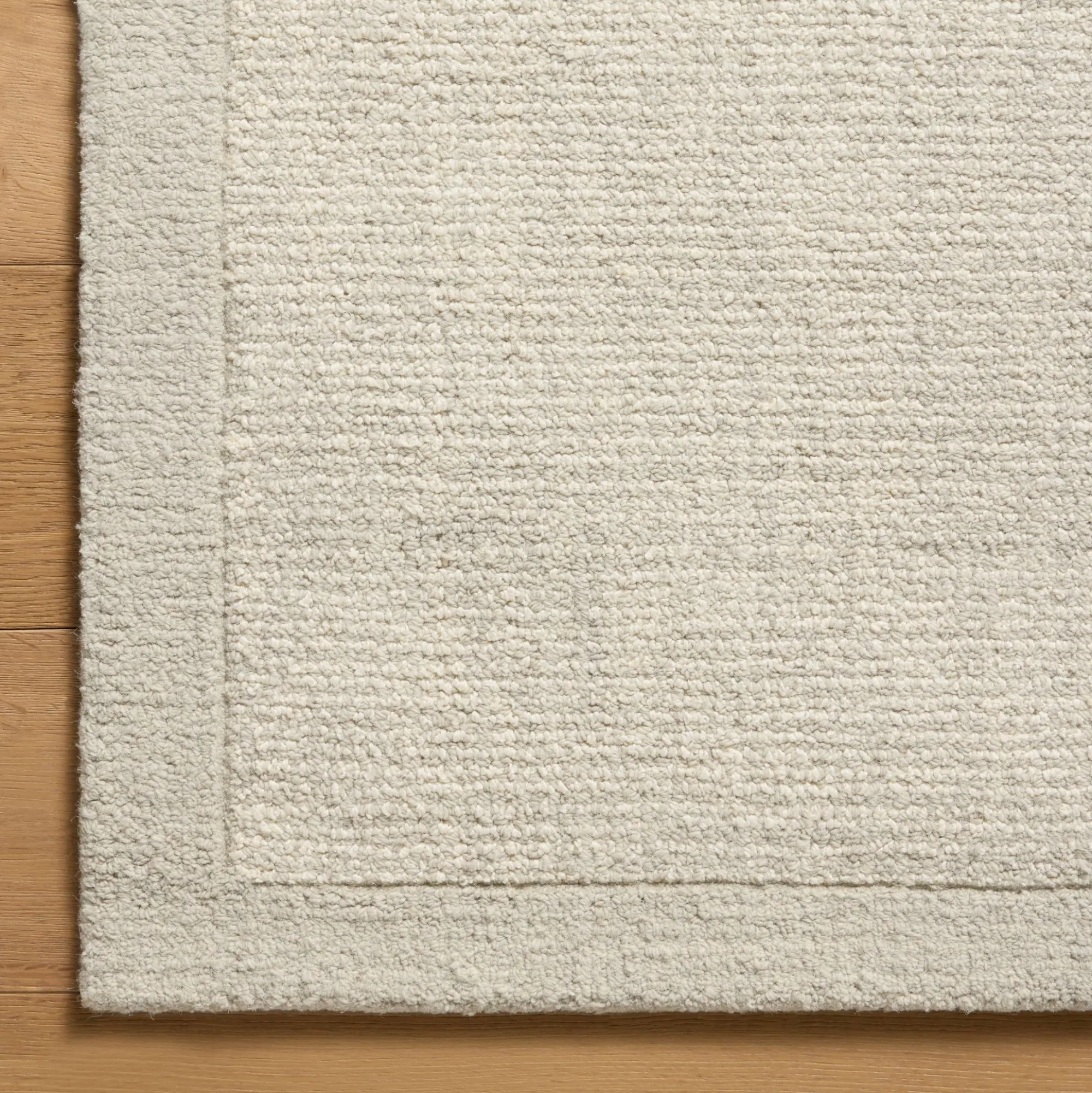 VND0086 Loloi Inc Henley Ivory Silver Rug