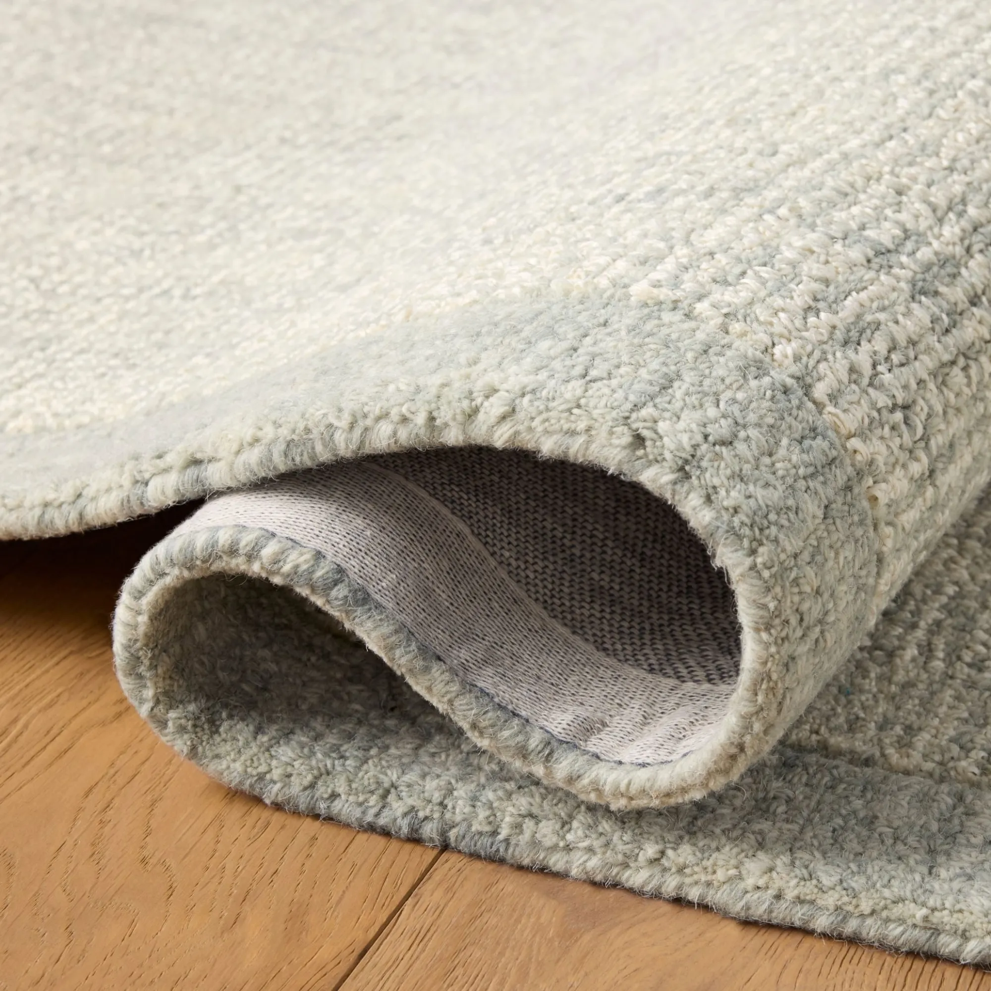 VND0086 Loloi Inc Henley Ivory Spa Rug