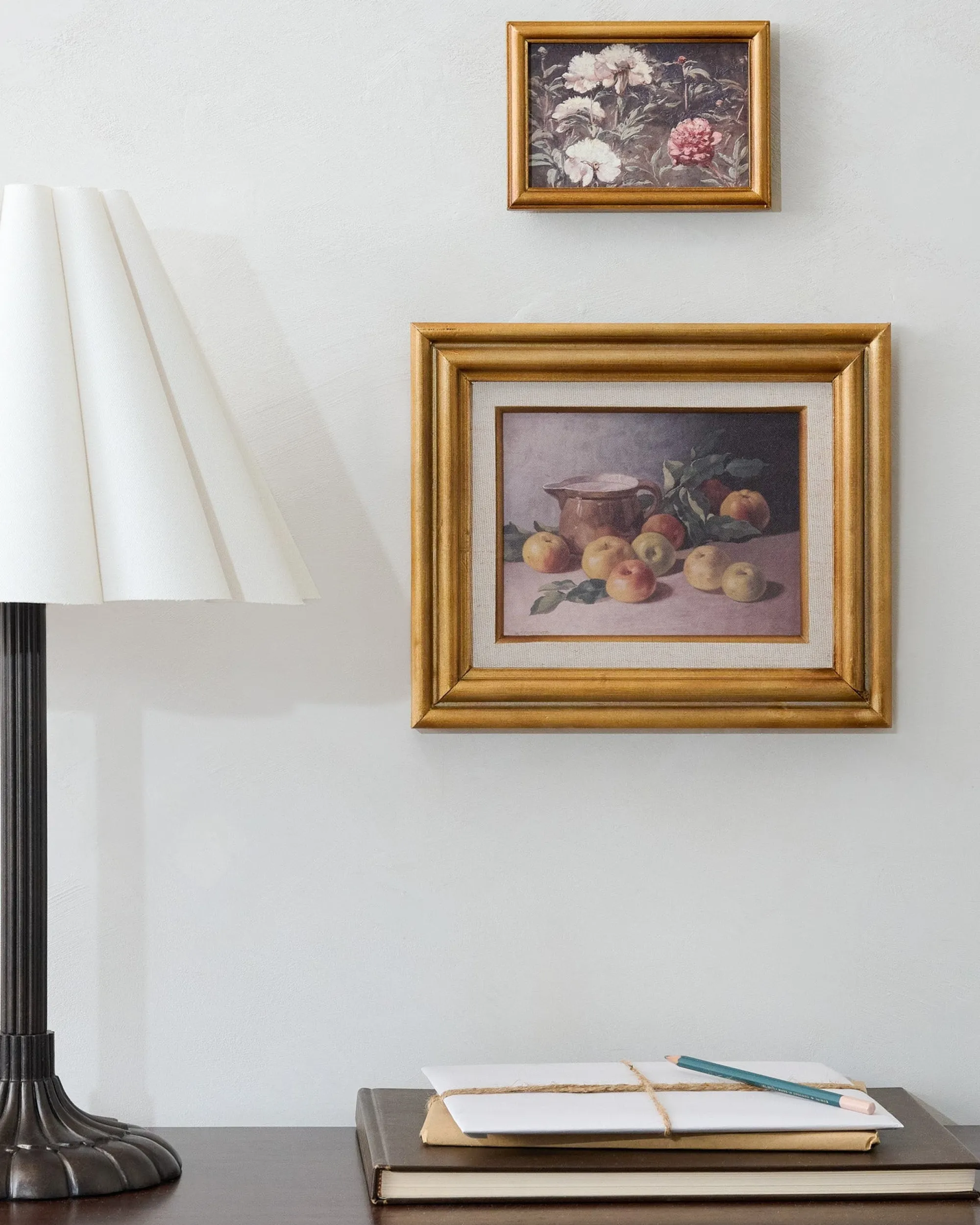 VND0164 Creative Co-op Inc Heritage Harvest Still Life