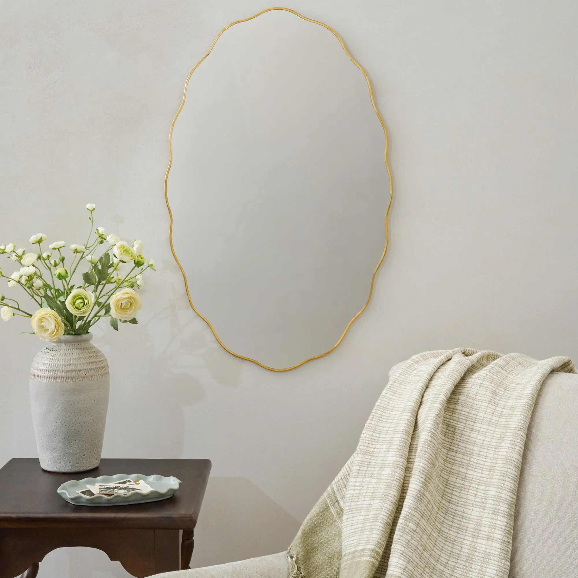 VND6624 GULATI EXPORTS Jane Brass Scalloped Framed Mirror