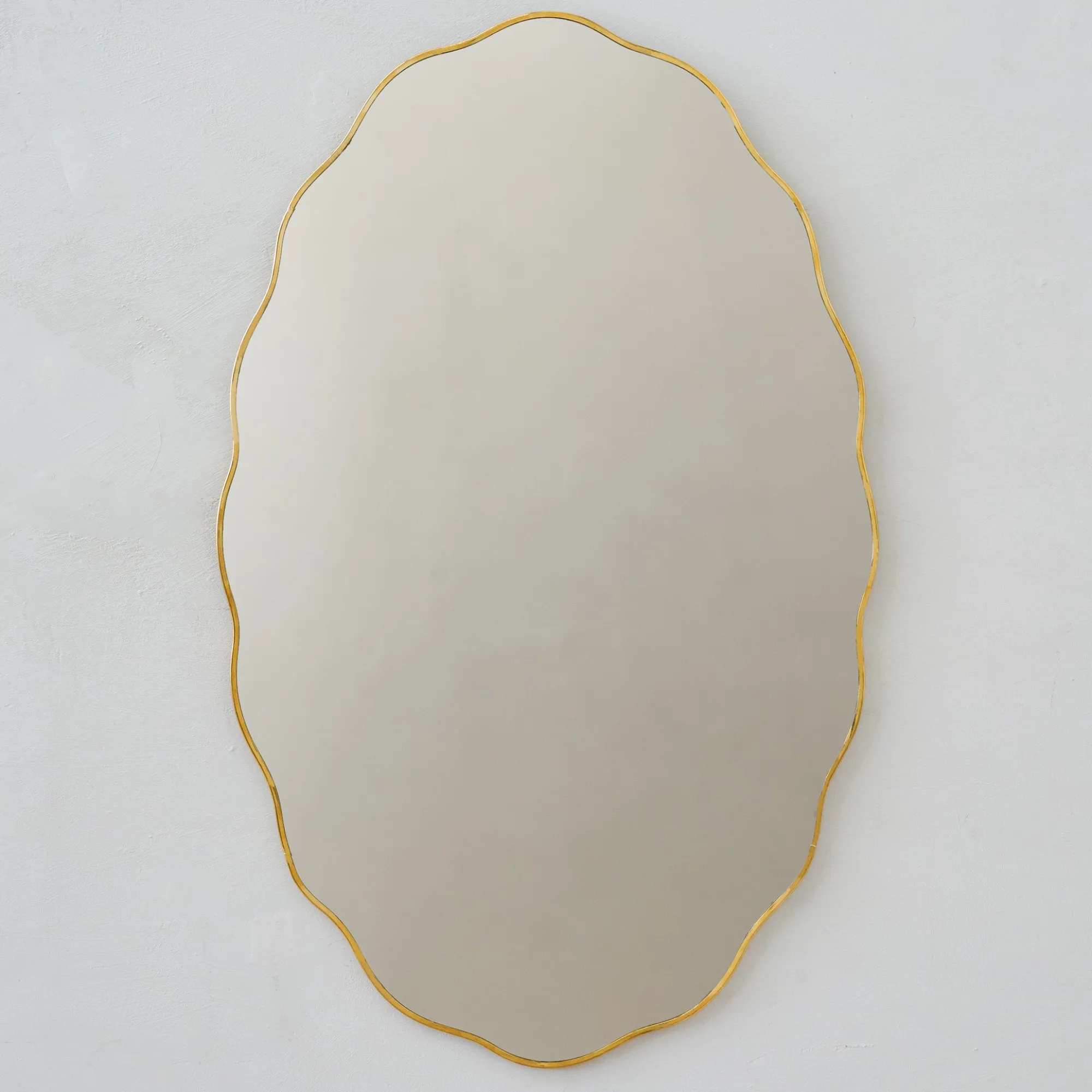 VND6624 GULATI EXPORTS Jane Brass Scalloped Framed Mirror