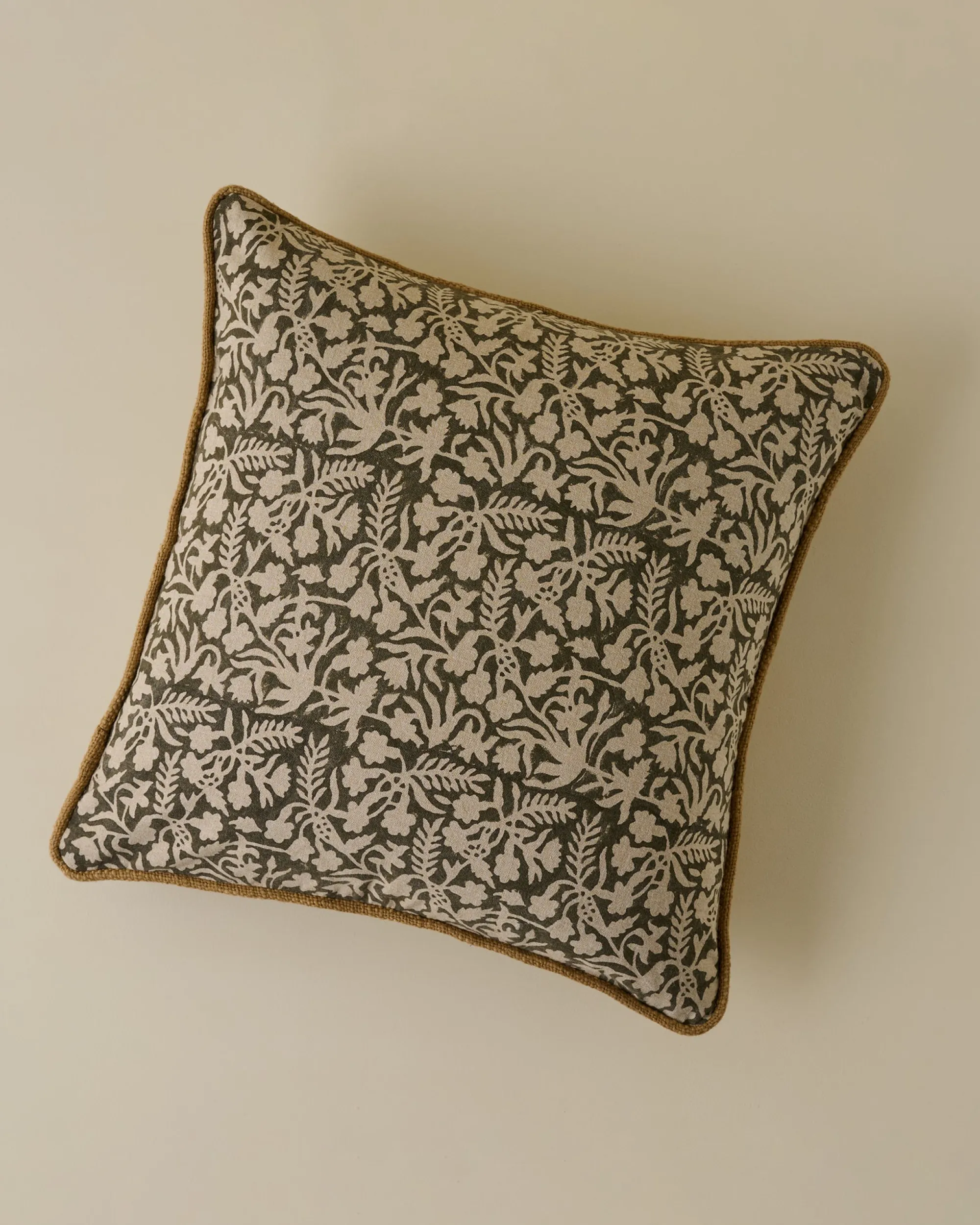 VND8009 Jaipur Arts Jolie Floral Printed Pillow