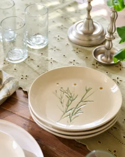 VND8577 GUANGDONG QUANFU CERAMICS INDUSTRIAL CO., LTD. Jo's Pressed Floral Dessert Plate Set of Four