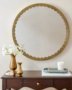 VND7371 True Home Decor Pvt Ltd Julie Round Brass Scalloped Mirror