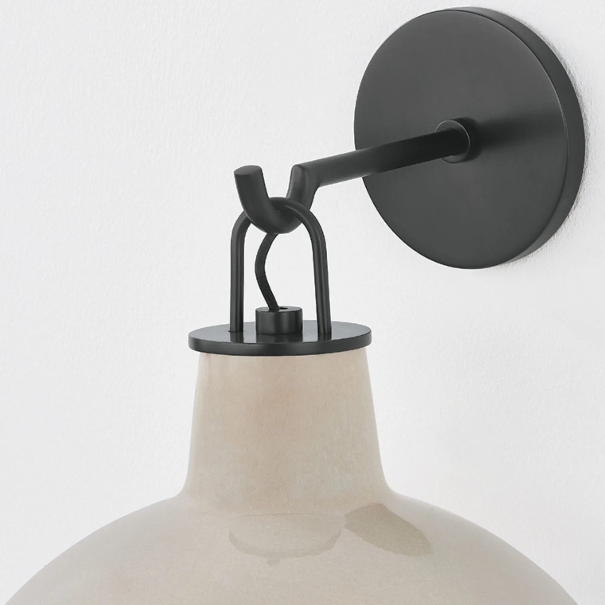 VND8057 Hudson Valley Lighting Group Justine Sconce