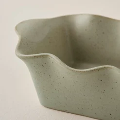 VND7018 Makerspalm, LLC Loden Green Scalloped Loaf Pan