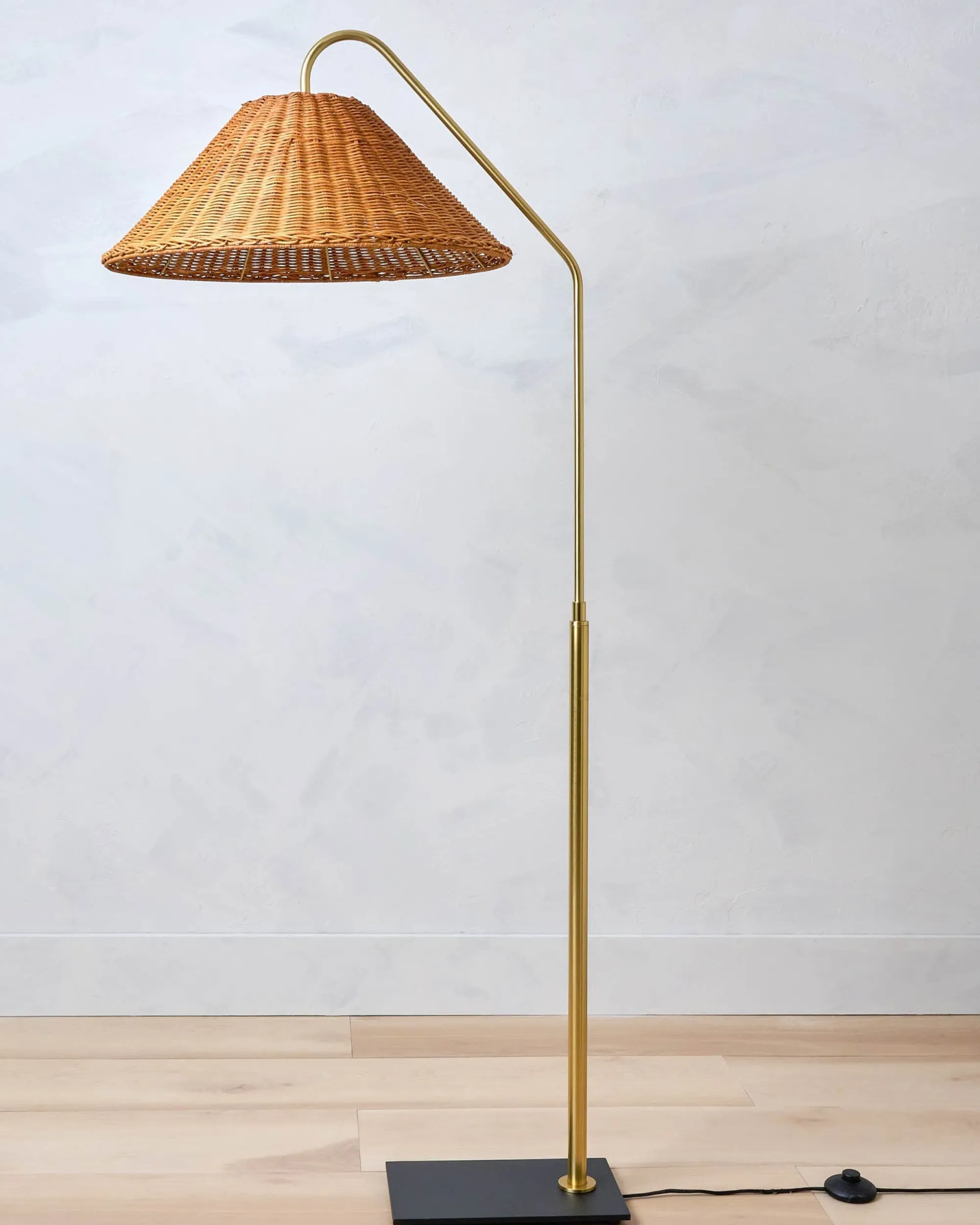 VND8057 Hudson Valley Lighting Group Lucia Floor Lamp