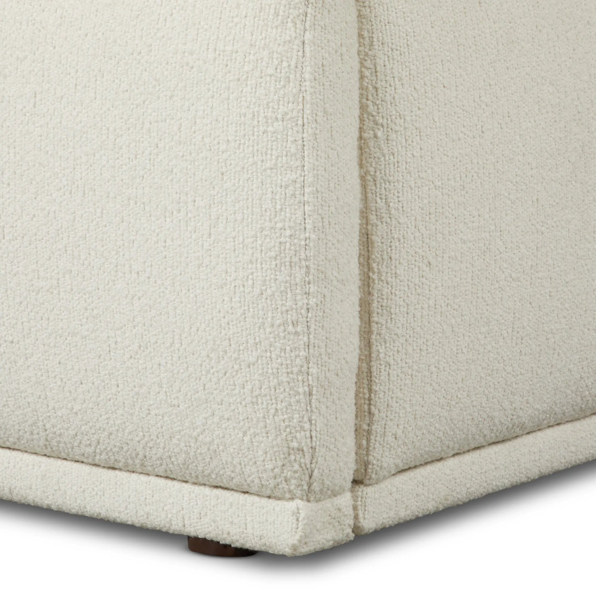 VND6200 Four Hands, LLC Lynn Bed