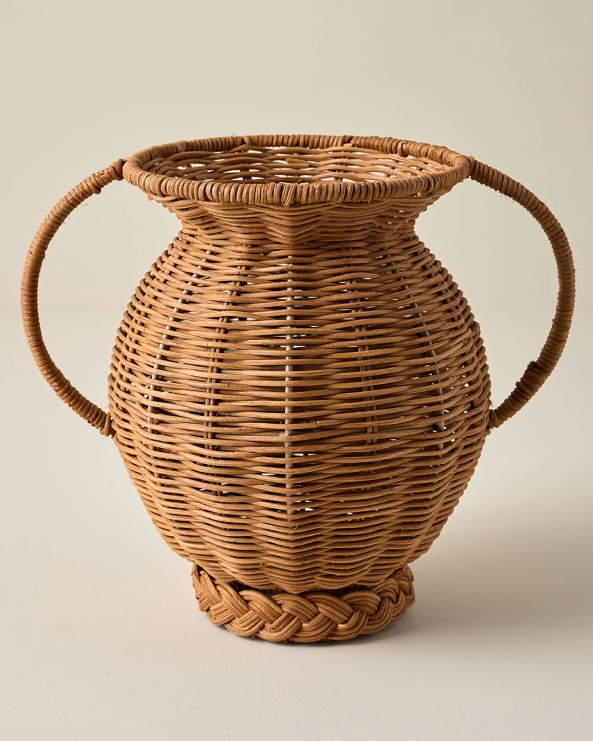 VND0164 Creative Co-op Inc Mabel Rattan Vase