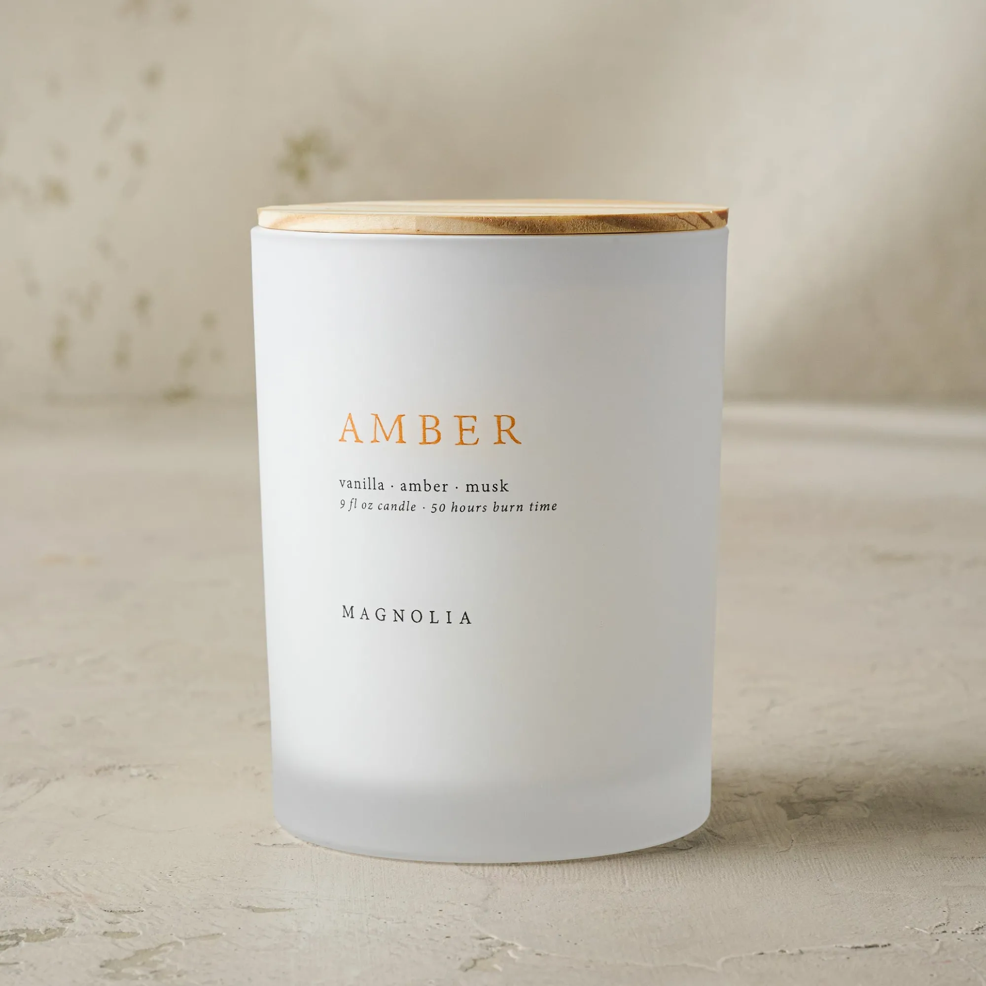 VND0040 Couture Brands LLC Magnolia Amber Candle