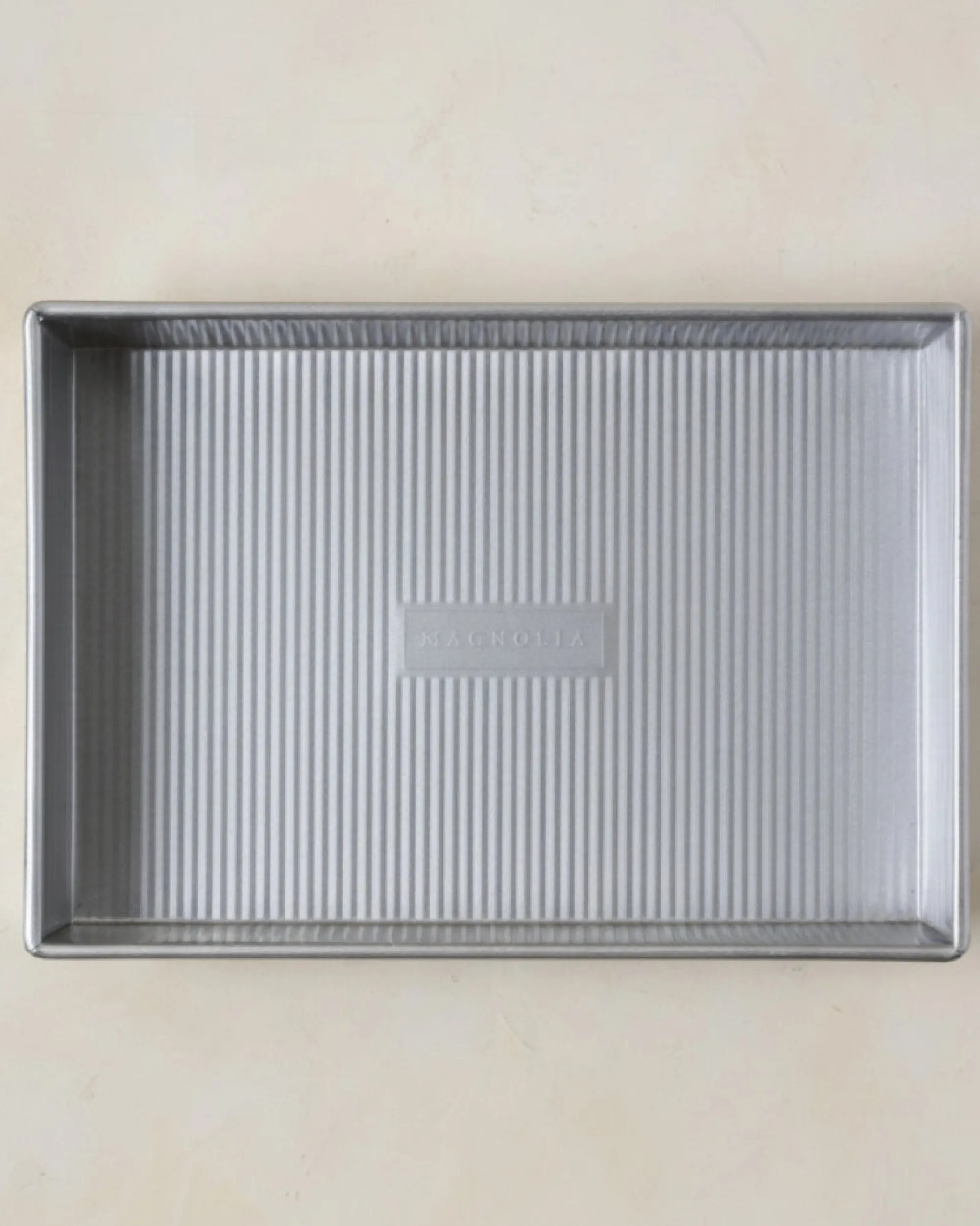 VND6234 Premier Pan Company Magnolia Baking Pan