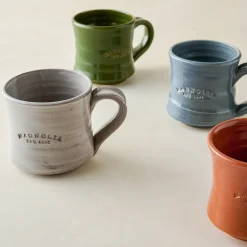 VND0162 Black Oak Art Magnolia Established Mug - Green