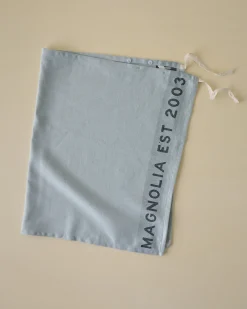 VND6843 KARUR GOLDLINE EXPORTS LLP Magnolia Est. Convertible Tea Towel Apron - Blue