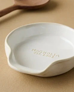 VND6562 Chaozhou Highland Crafts Company Ltd Magnolia Est. Spoon Rest