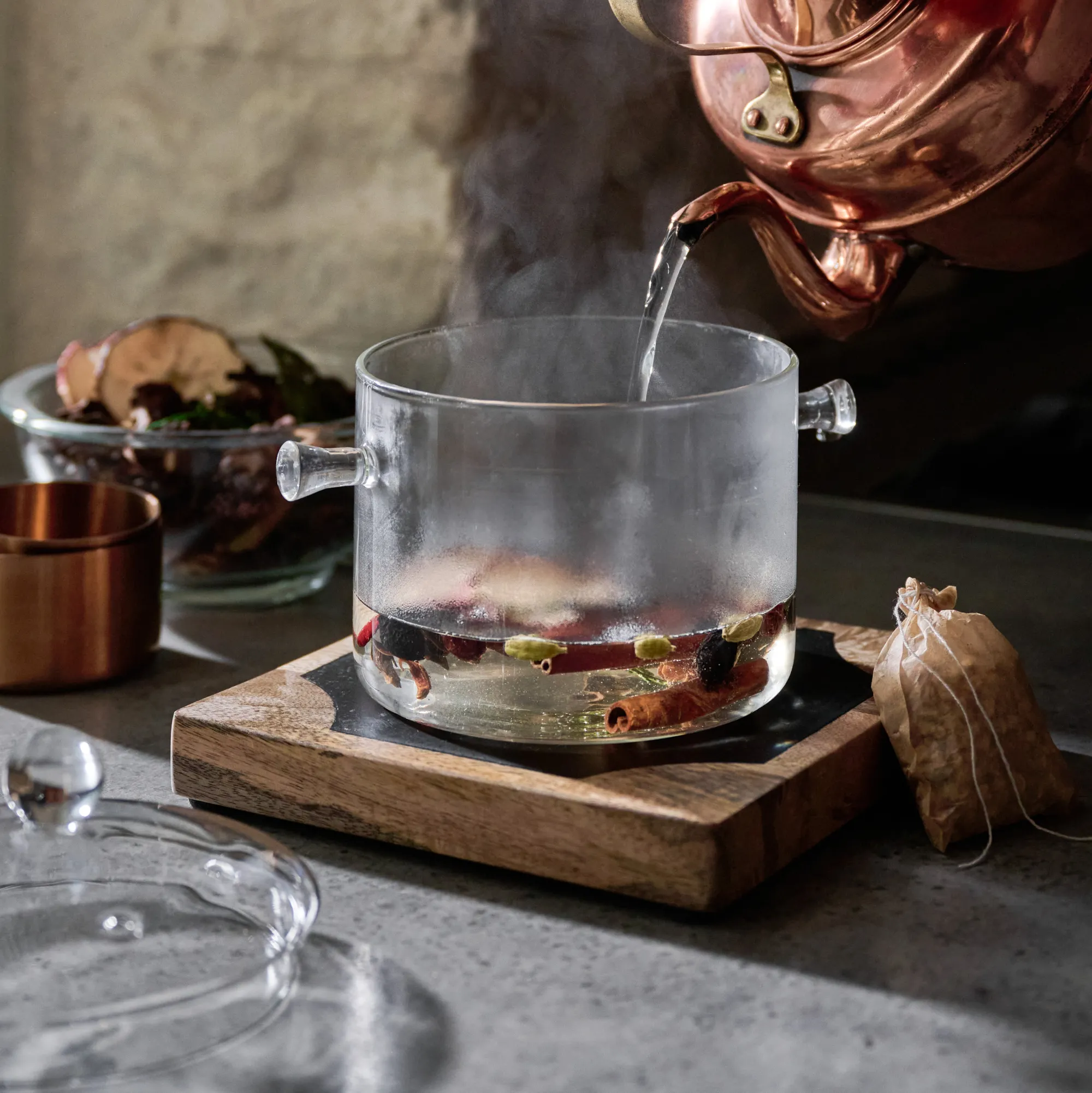 VND8516 MGR Design Int'l Inc. Magnolia Forest Hearth Stovetop Simmer