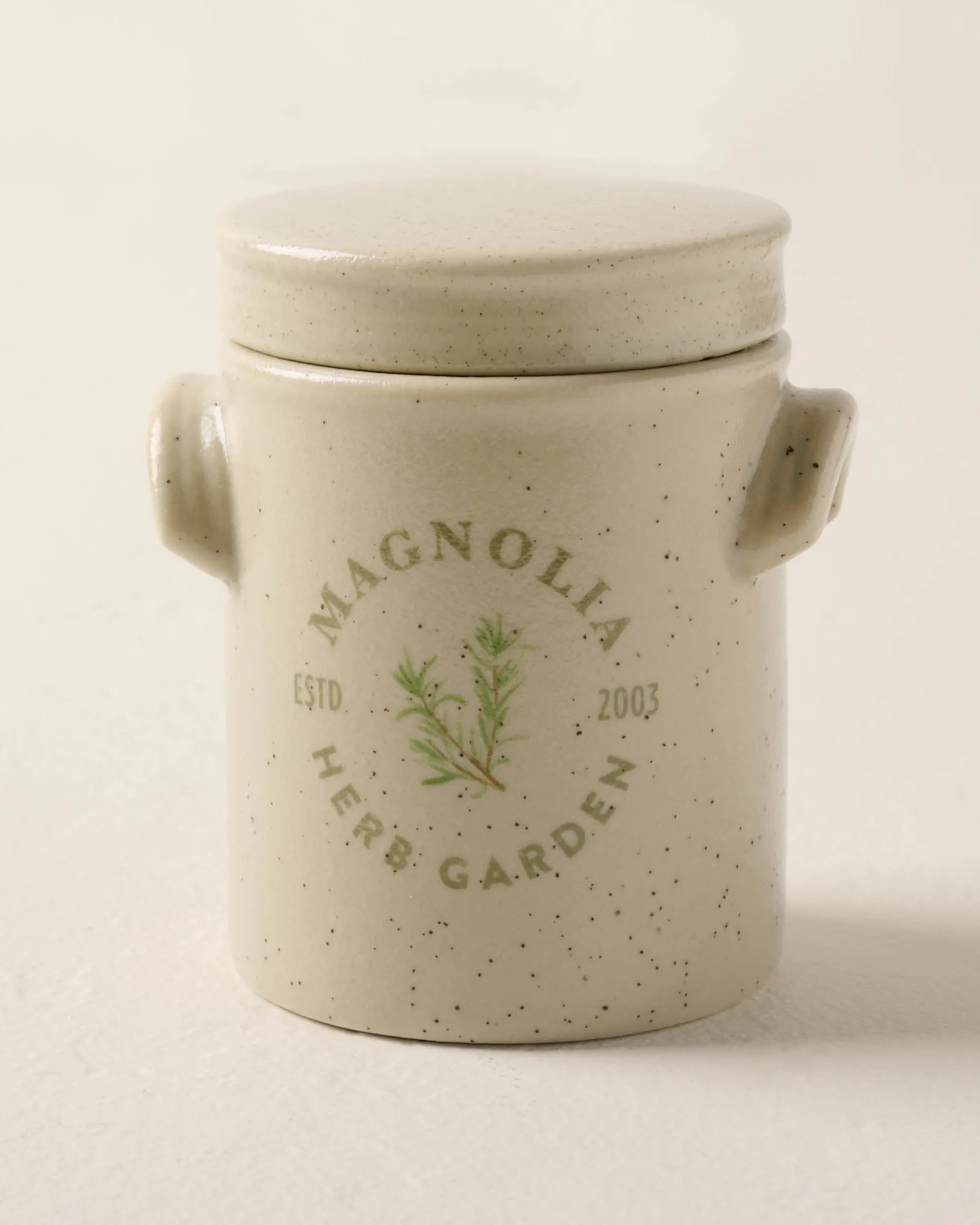 VND0040 Couture Brands LLC Magnolia Herb Garden Candle