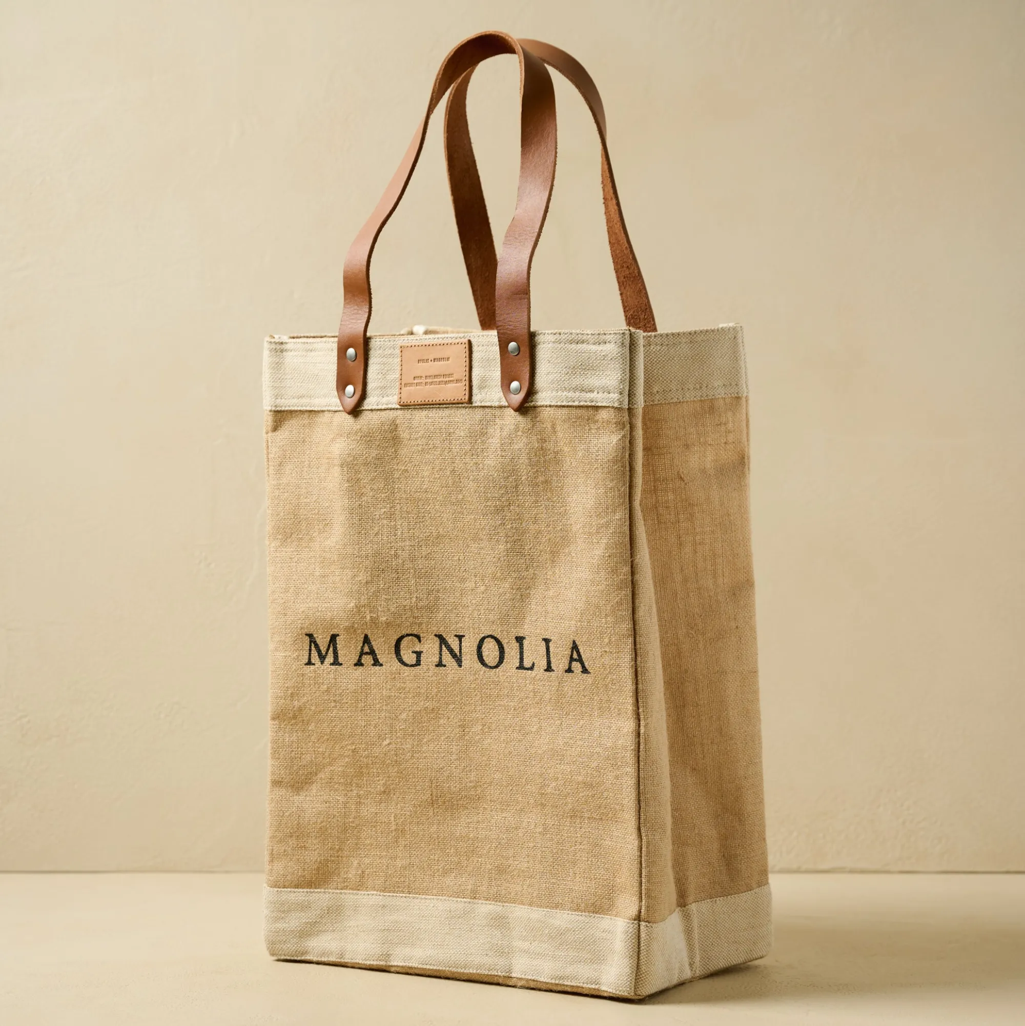 VND2798 Apolis Holdings LLC Magnolia Market Tote