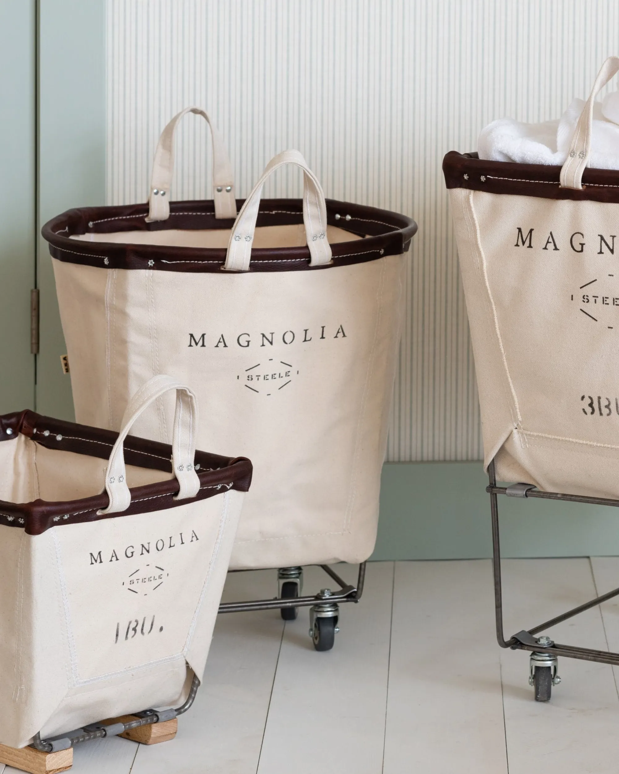 VND5987 Steele Canvas Basket Corp Magnolia Steele Canvas Small Basket - 1 BU