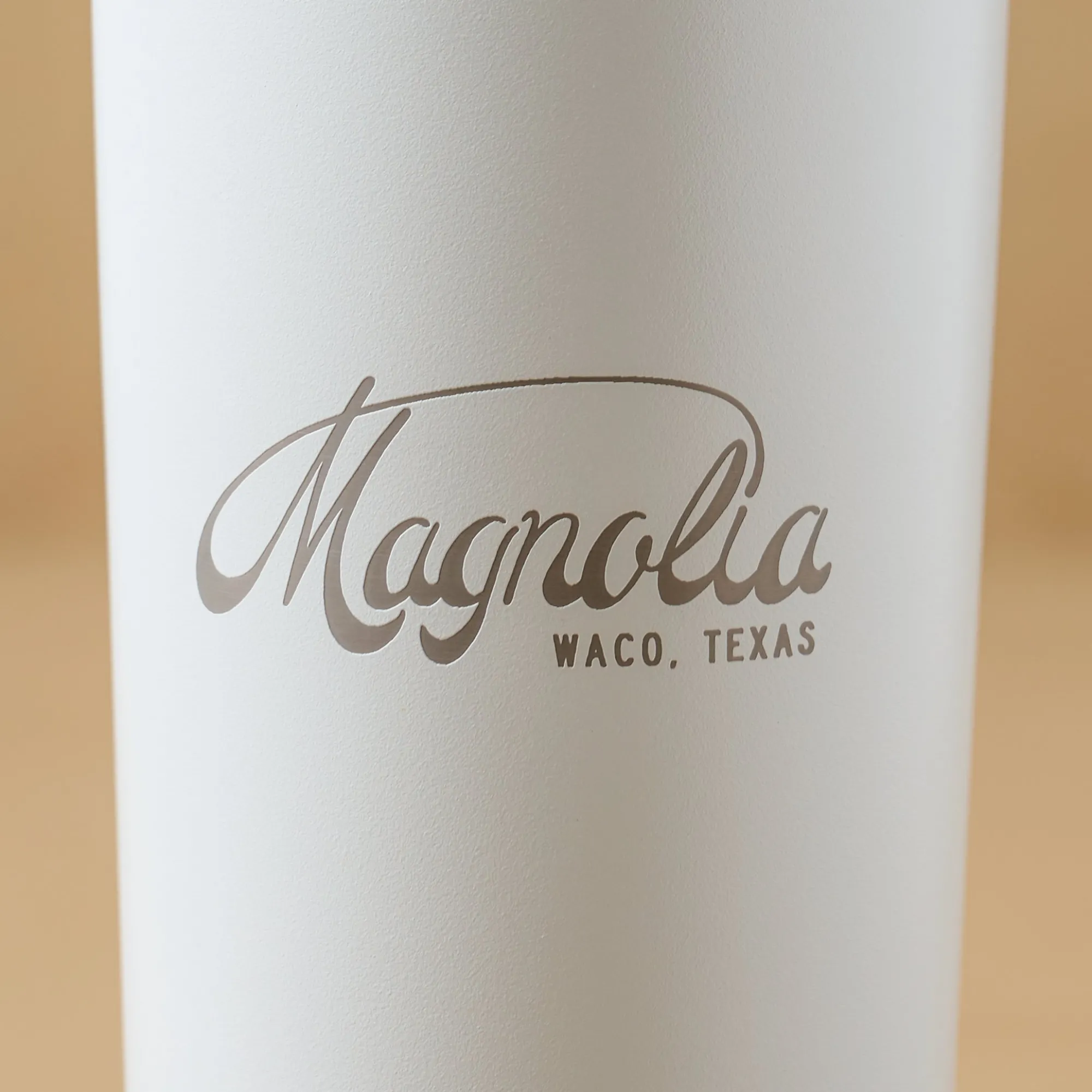 VND7814 Everyday Drinkware Magnolia White 24oz Cold Tumbler with Straw