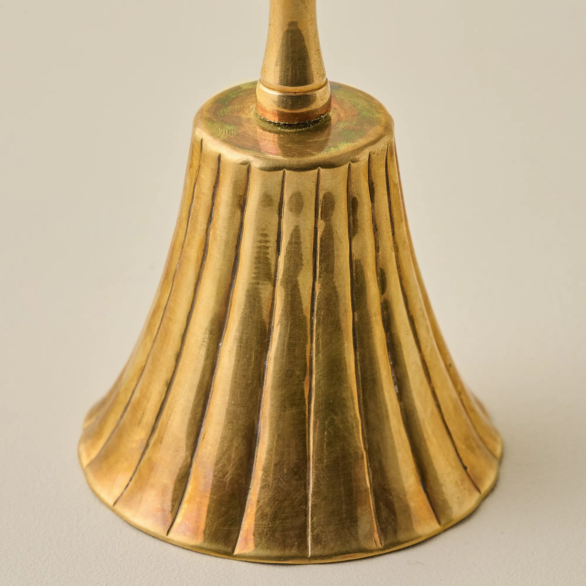 VND6624 GULATI EXPORTS Marie Fluted Brass Bell
