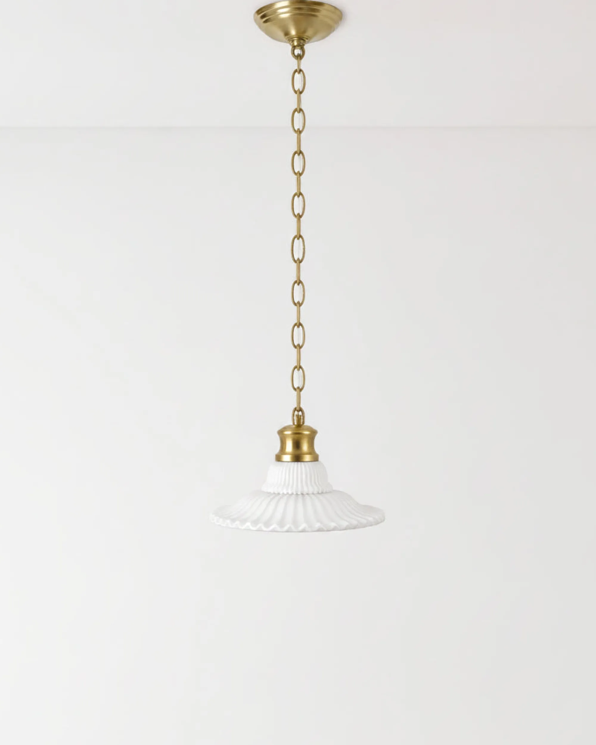 VND6475 StyleCraft Home Collection Marjorie Milk Glass Pendant (-)