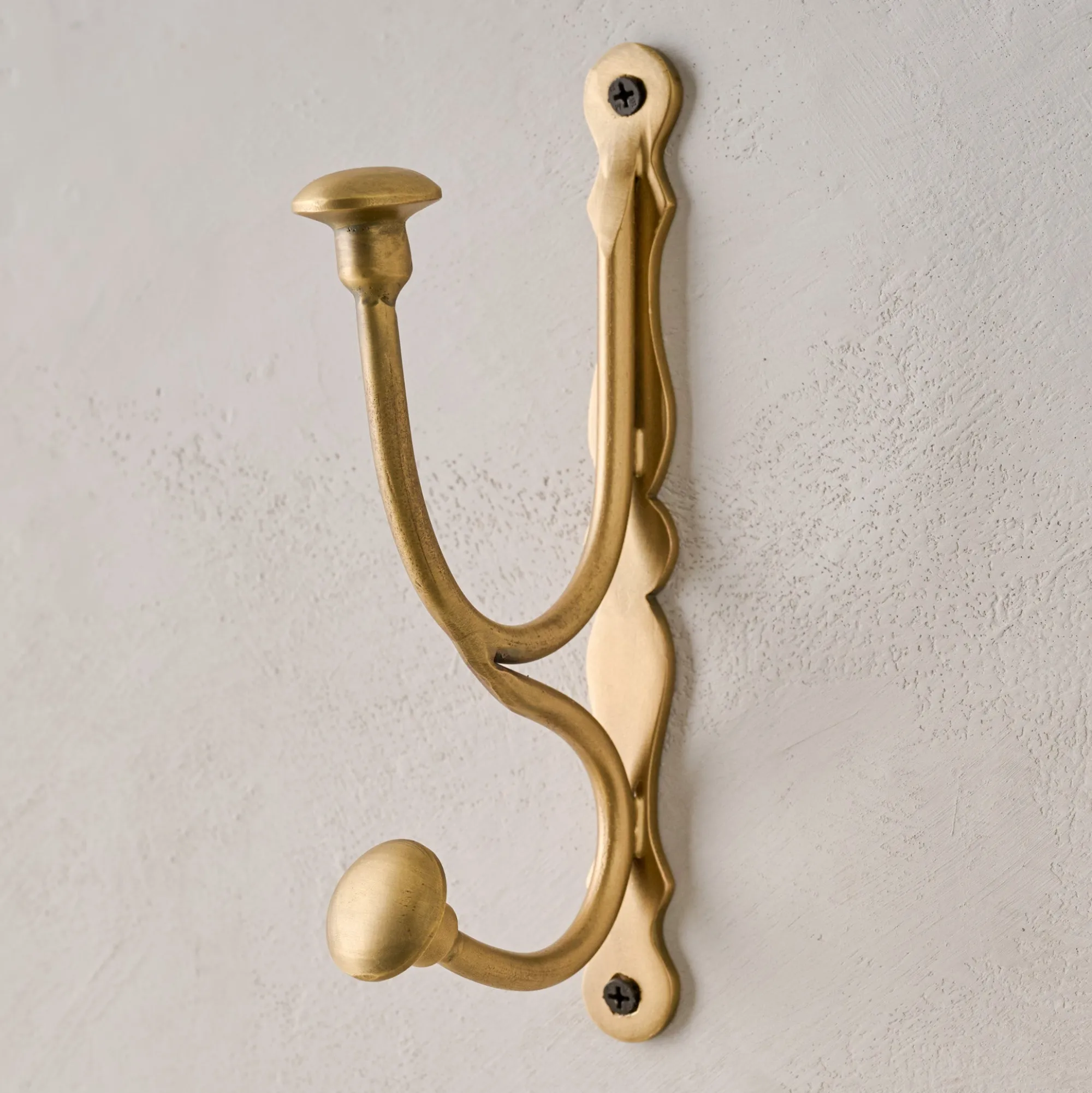 VND6714 BRASAGE Mia Antiqued Brass Wall Hook