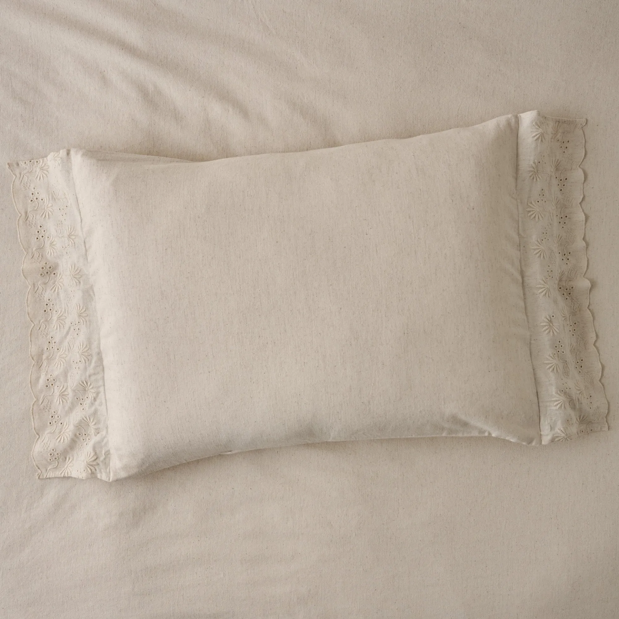 Magnolia Natural Clara Eyelet Flange Duvet + Sham Set (King)