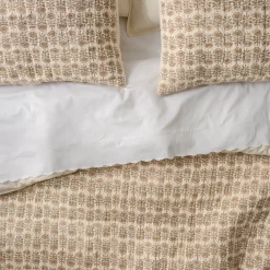 Magnolia Natural Flora Block Print Quilt + Sham Set (King)