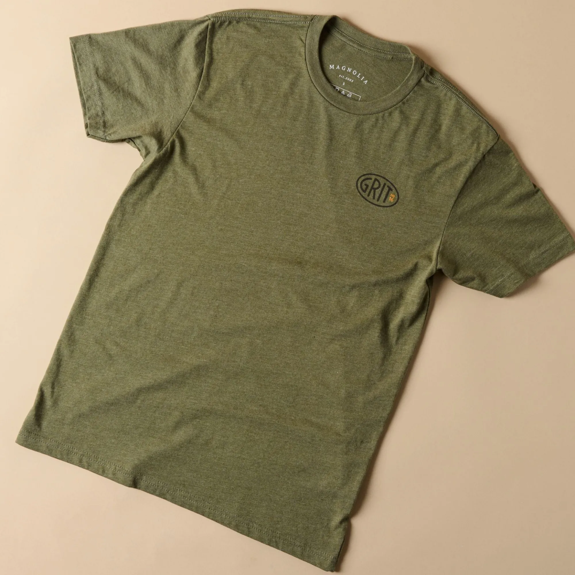 VND0179 Hole In The Roof Marketing Inc Never Quit Military Green Shirt