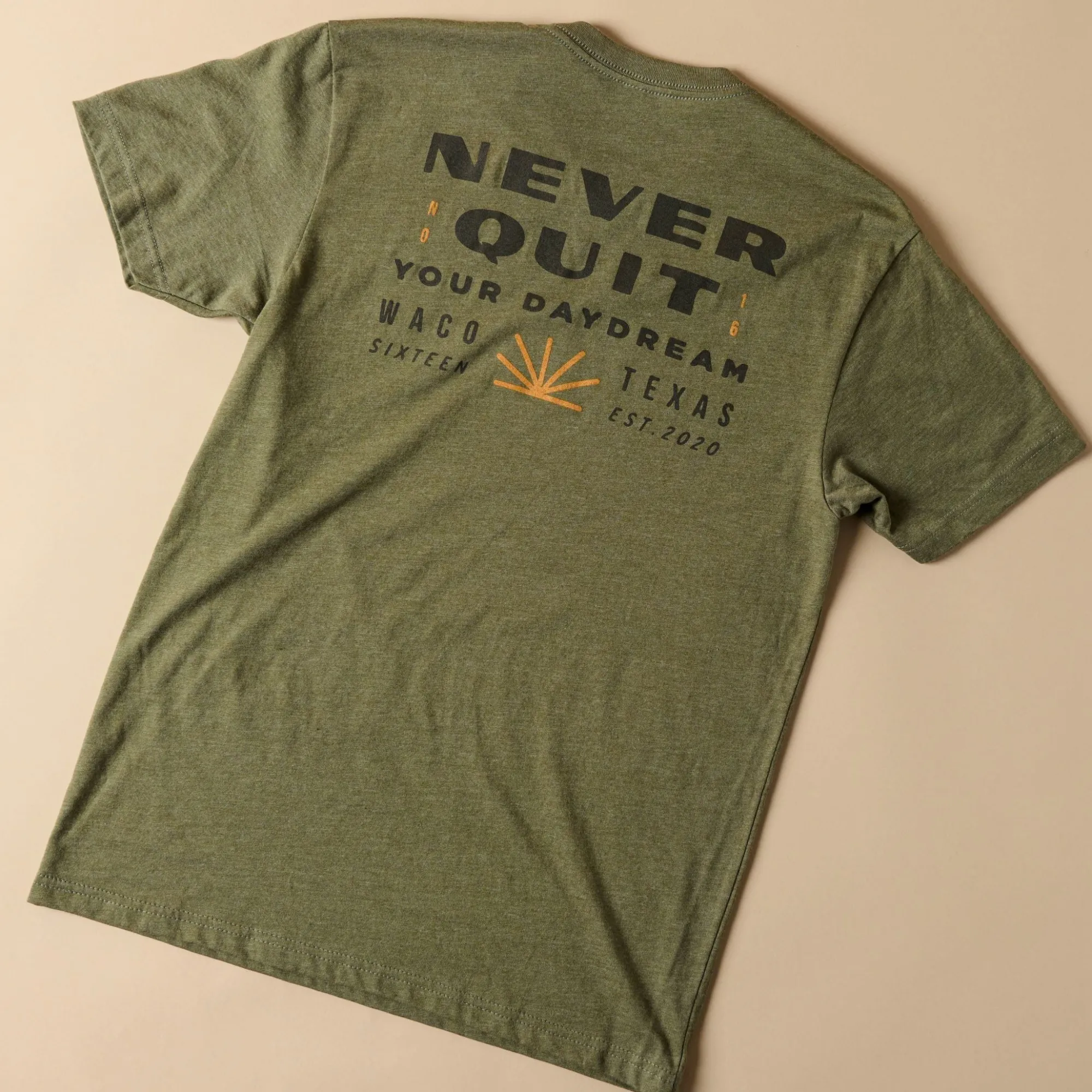 VND0179 Hole In The Roof Marketing Inc Never Quit Military Green Shirt