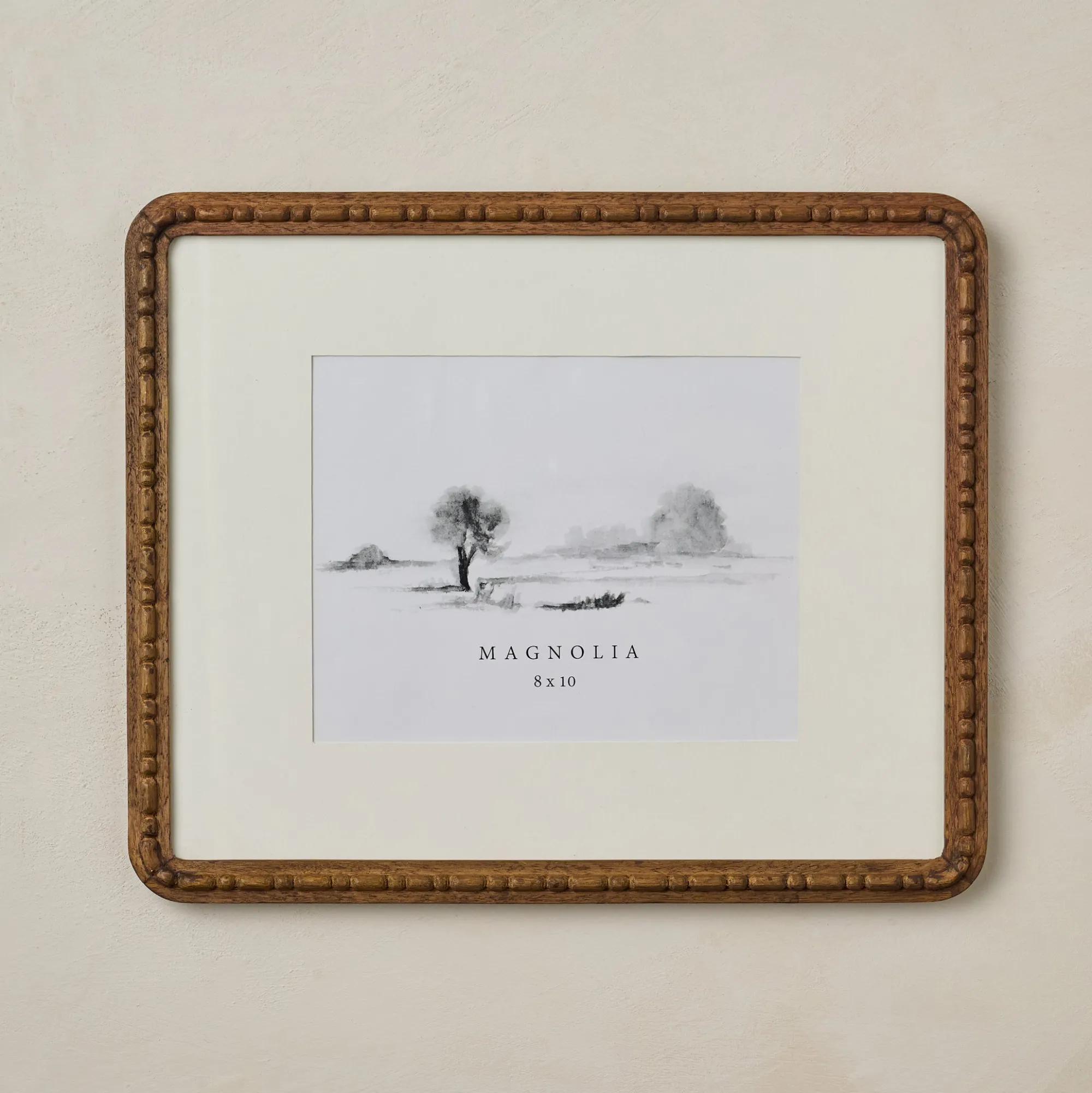 VND8122 R R INDUSTRIES Nicolette Carved Wood Photo Frame