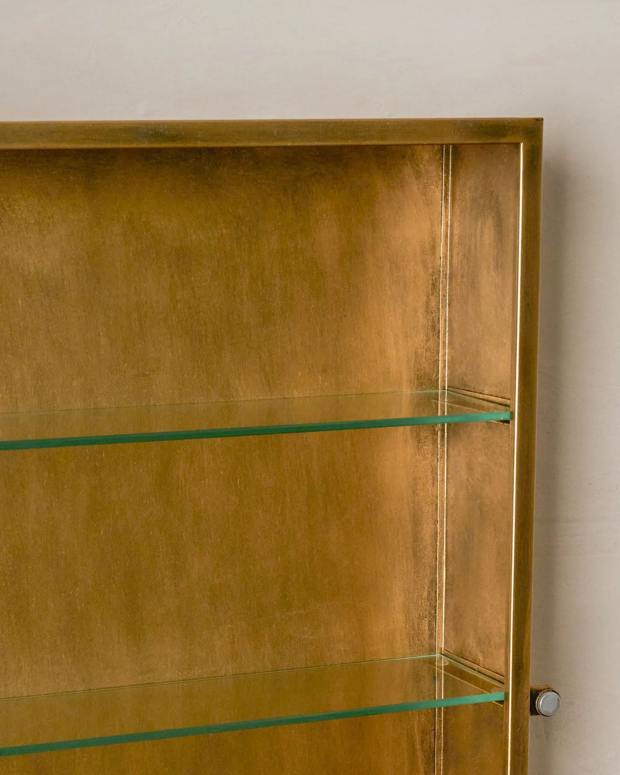 VND6561 FUJIAN BESTBUY ARTS&CRAFTS CO.,LTD. Nova Brass Medicine Cabinet