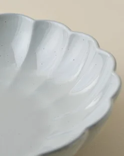 VND0092 Melrose International, LLC Oversized Grey Scalloped Serving Bowl
