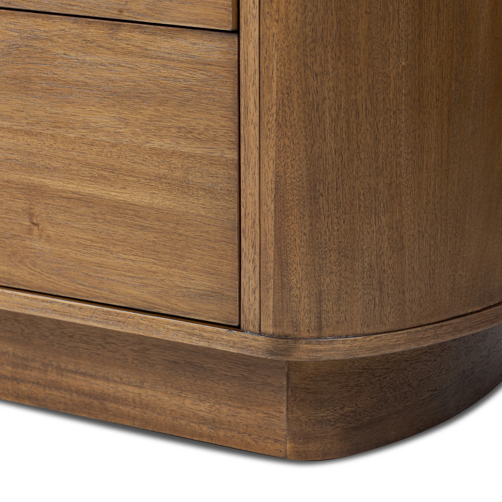 VND6200 Four Hands, LLC Paloma 6 Drawer Dresser