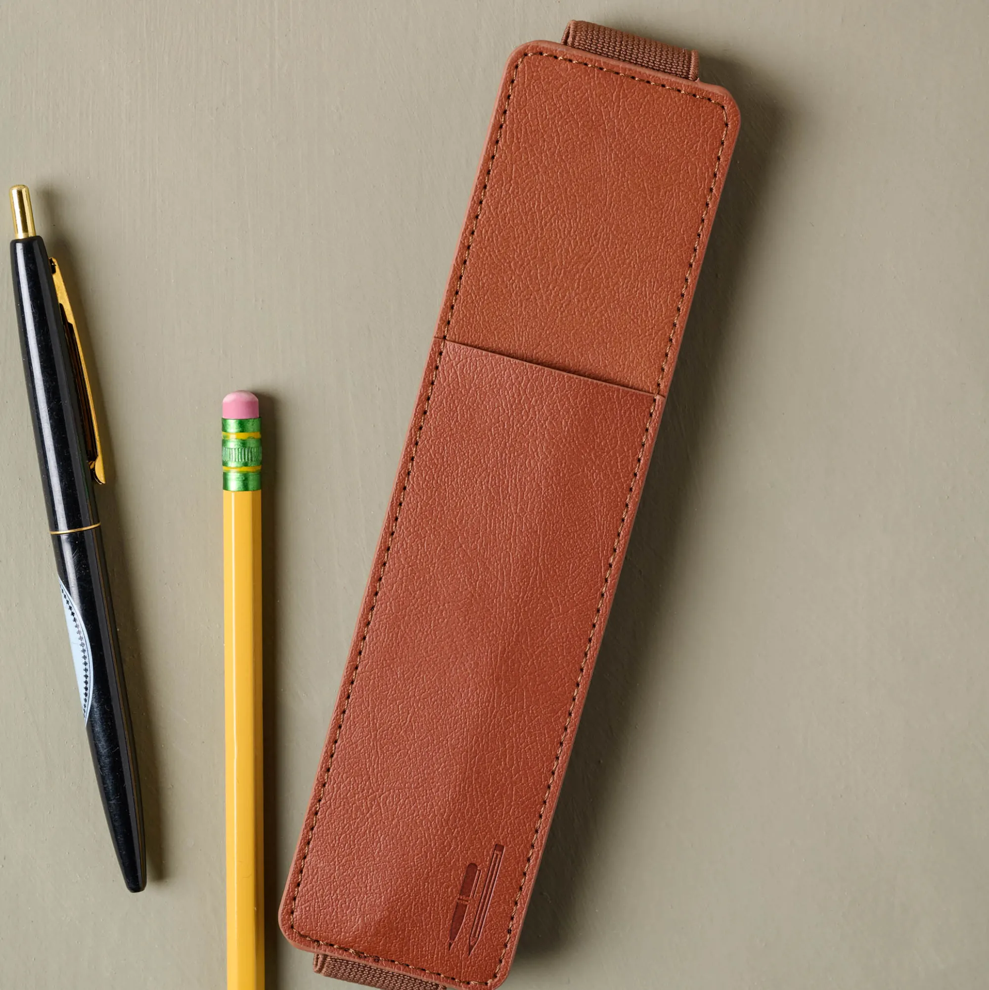 VND7309 IF USA, LLC Pen Pouch