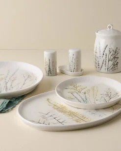 VND0164 Creative Co-op Inc Pressed Floral Plate