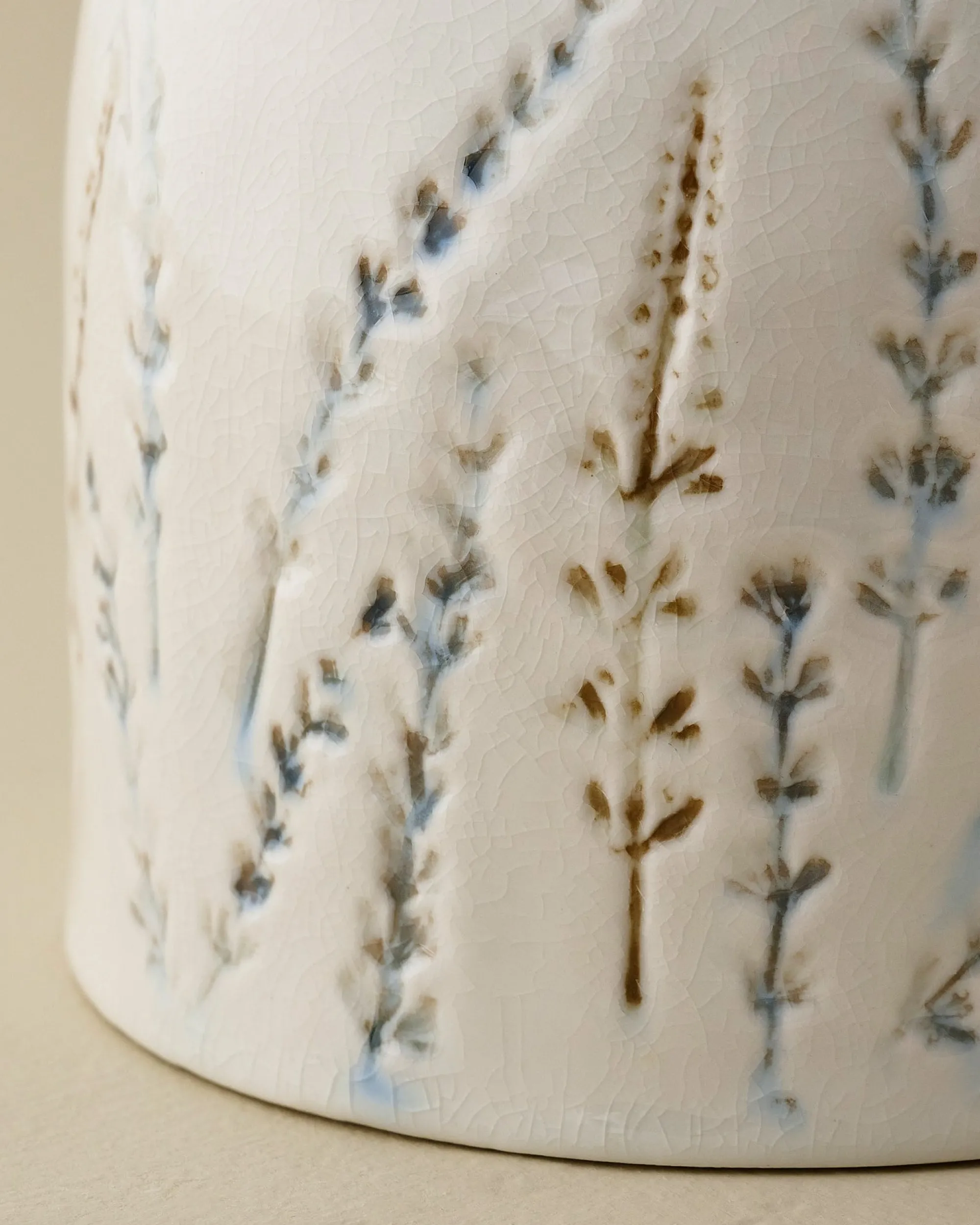 VND0164 Creative Co-op Inc Pressed Floral Utensil Crock