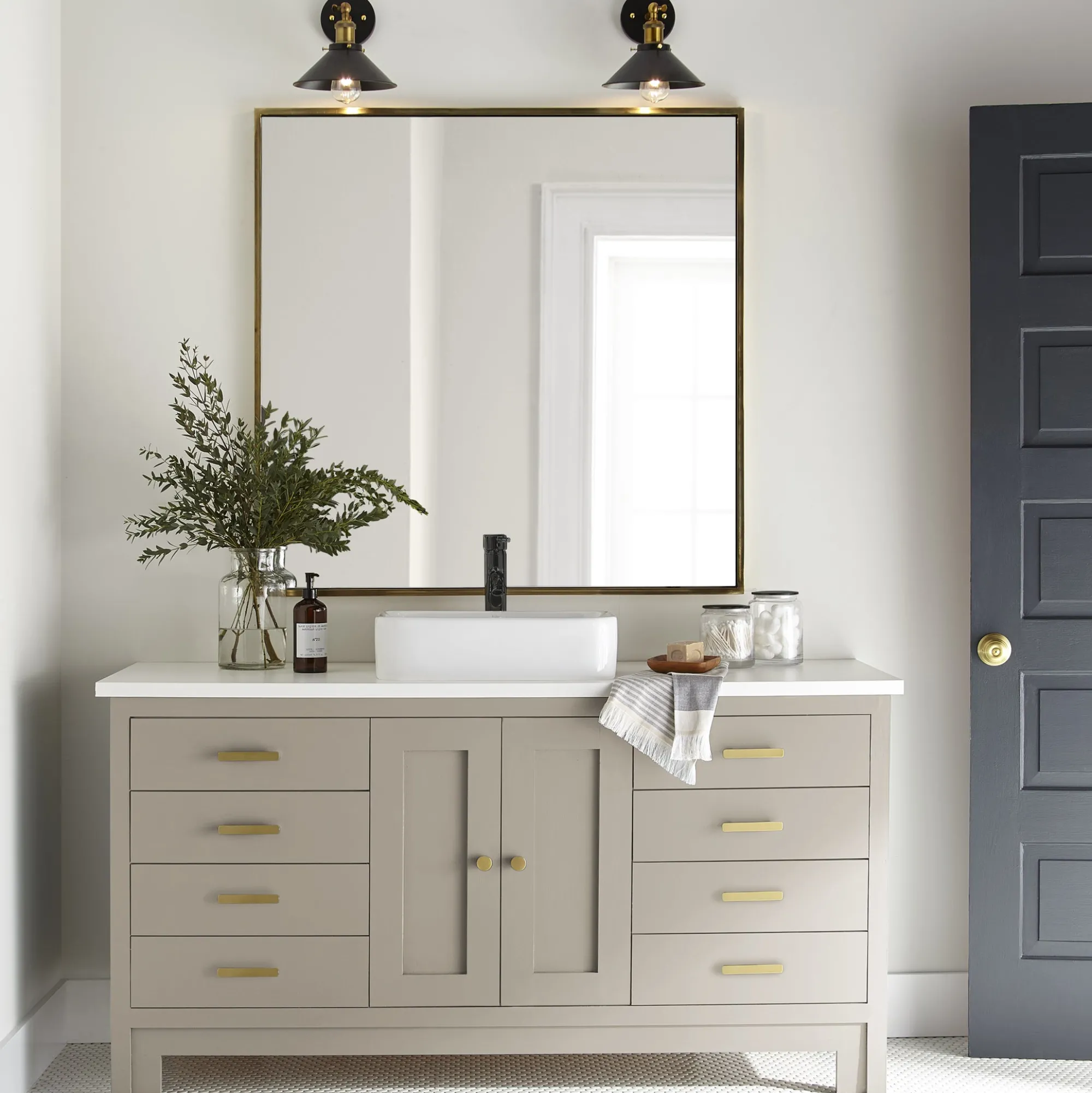 VND0188 Kilz - Masco Coatings Quaint Cottage - Trim, Door + Cabinetry Paint