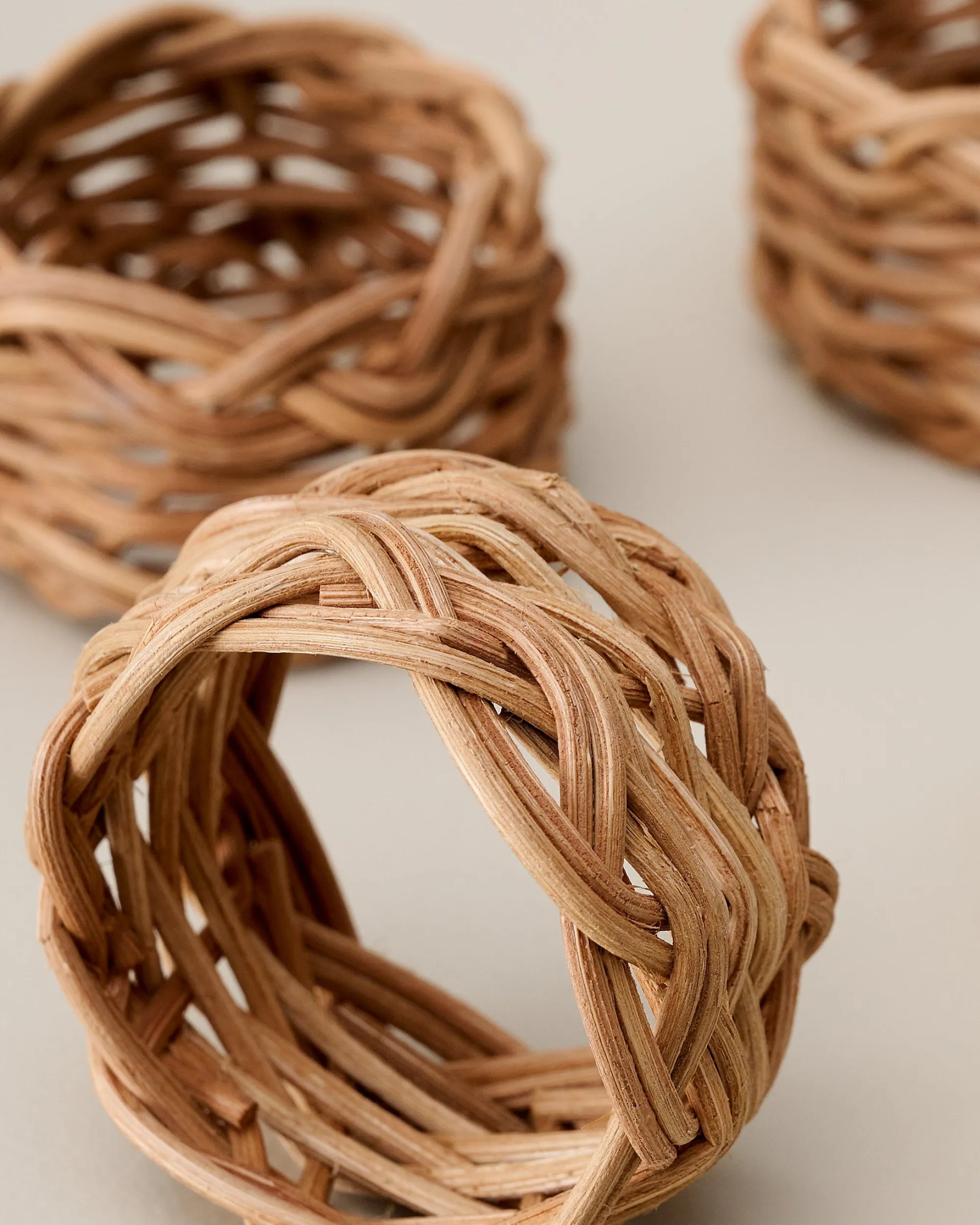 VND7018 Makerspalm, LLC Rattan Napkin Ring Set of 4